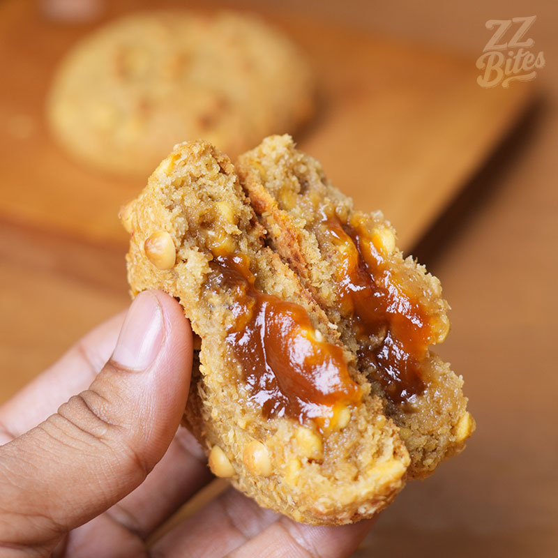 Coconut Pandan With Kaya Jam Soft Cookies ±85g - Image 3