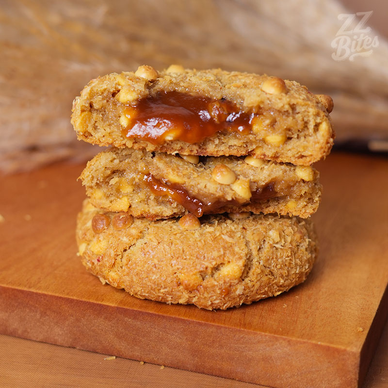 Coconut Pandan With Kaya Jam Soft Cookies ±85g - Image 4