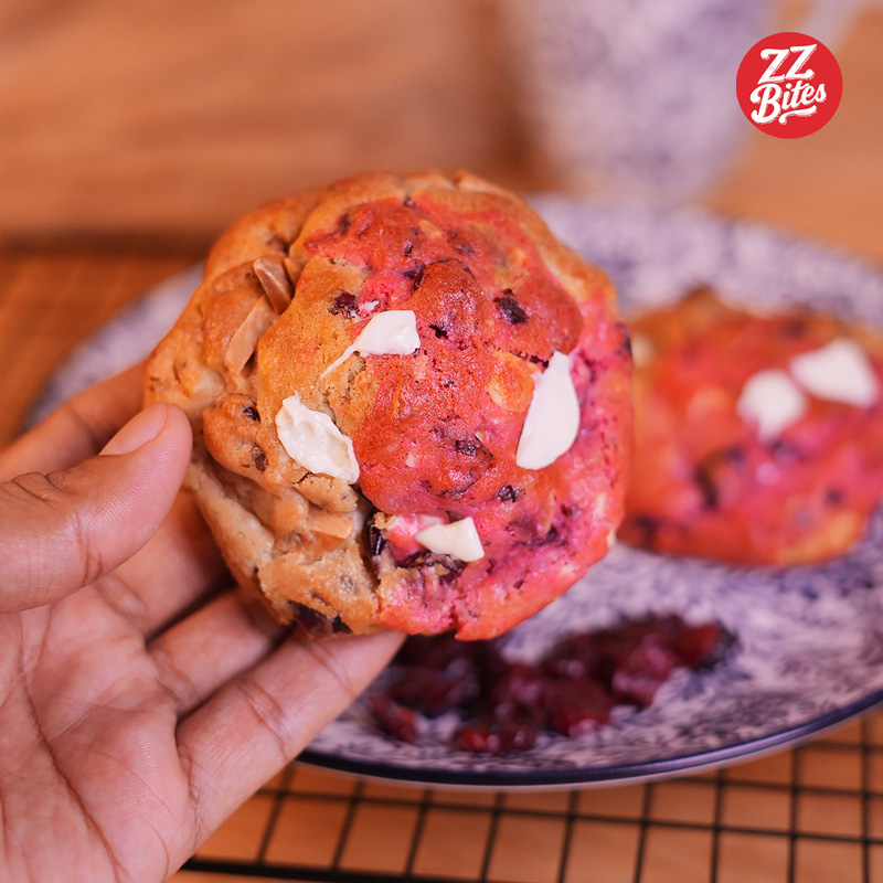 Gedabak Cranberries White Chocolate Soft Cookies ±170g - Image 7